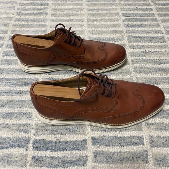 Men's Cole Haan ØriginalGrand Wingtip Oxfords - Picture 3 of 4